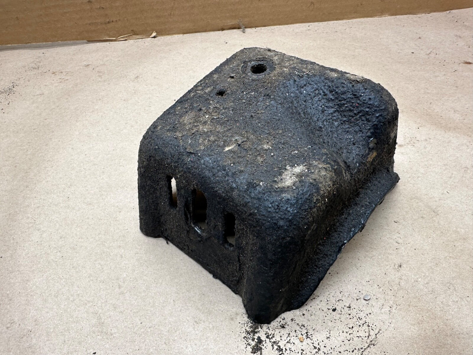 4.2L AMC 258 3 Slot Frame Motor Mount Bracket CJ5 CJ7 Left Side OE 4.2 Engine
