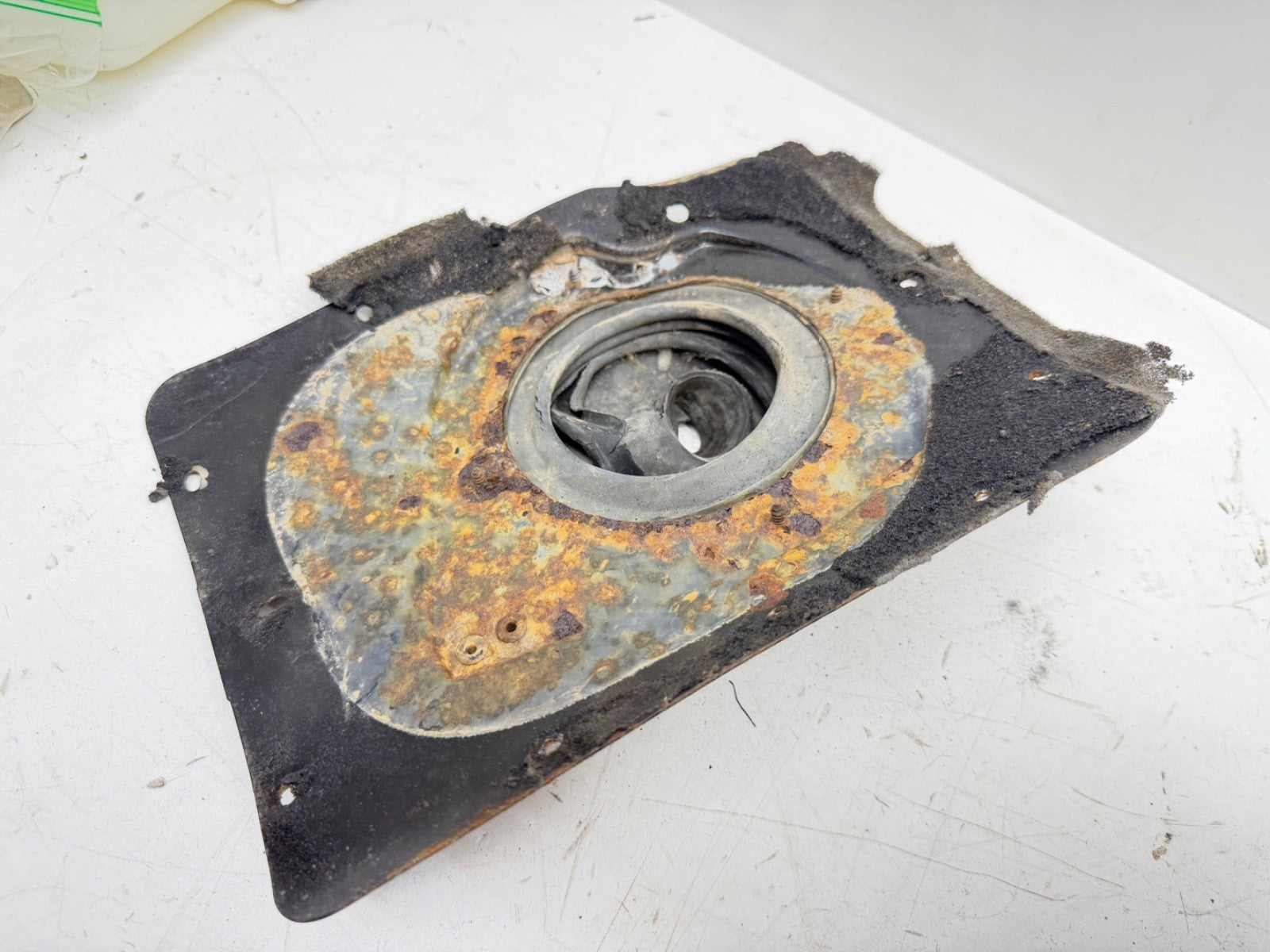 Jeep TJ Wrangler 97-02 Manual Transmission Tunnel Cover Shifter Plate 5spd Trans