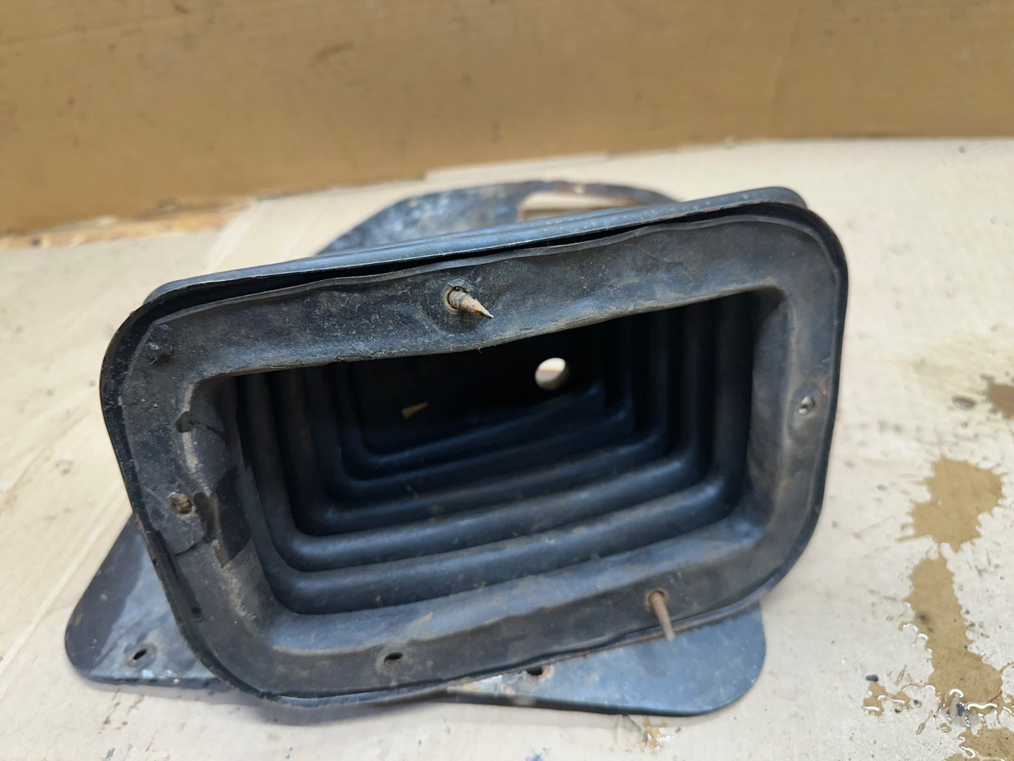 87-95 Jeep Wrangler YJ Automatic Auto Transmission Tunnel Cover Plate TCASE BOOT