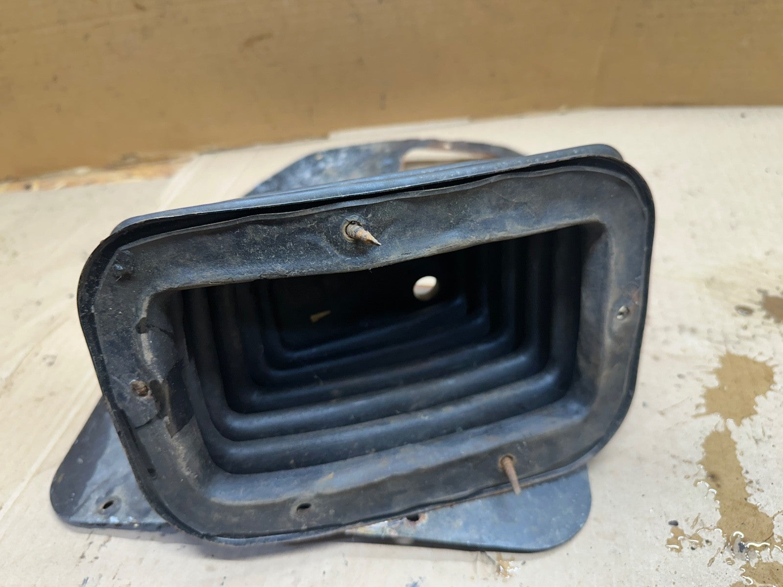 87-95 Jeep Wrangler YJ Automatic Auto Transmission Tunnel Cover Plate TCASE BOOT