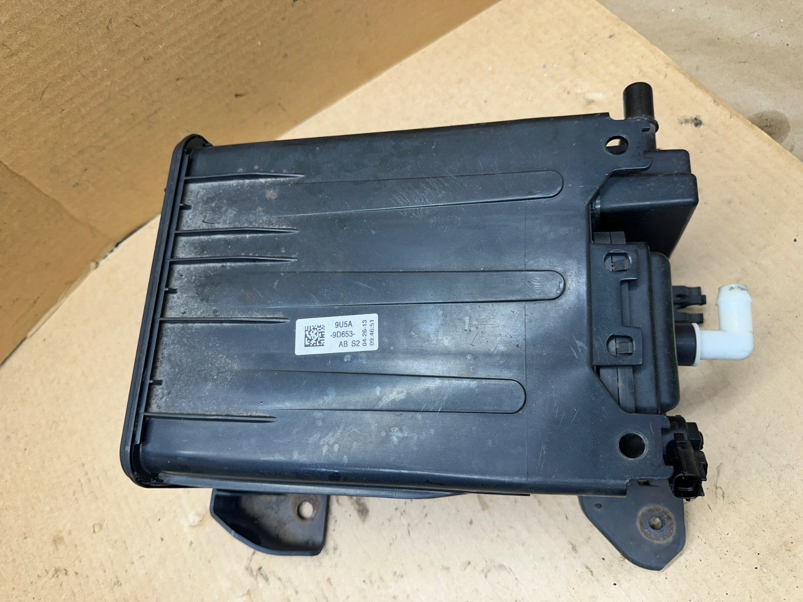 2013 FORD E150 VAPOR CHARCOAL CANISTER 9U5A-9D653-AB OEM Econoline Van Plastic