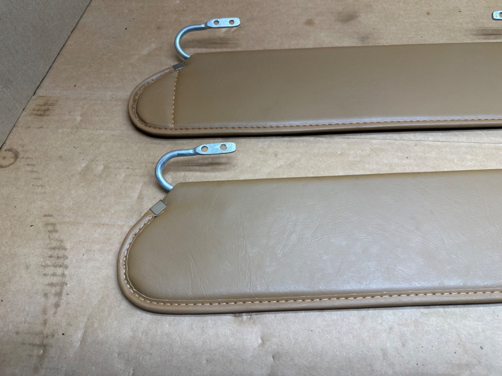 Spice Sun Visor Set 1976-1986 Jeep CJ-7 CJ 5 7 8 Tan Pair Sunvisor Visors 76-86