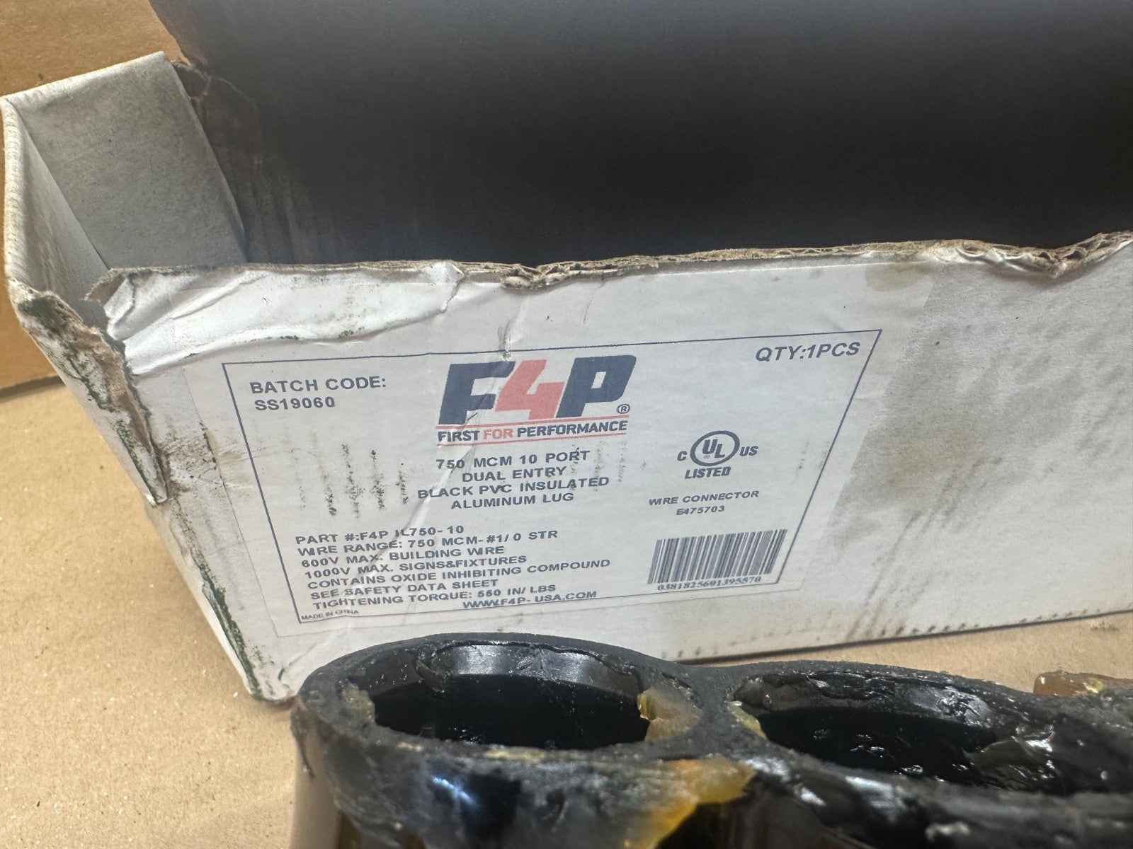 F4P IL750-10 750 MCM 10 Black PVC Insulated Lug UV BLACK MULTI-TAP 750-10 Lugs