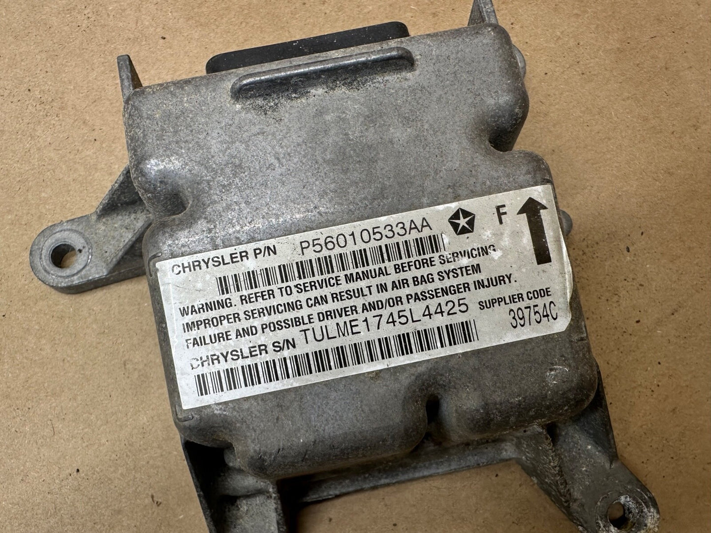 2004-2006 JEEP WRANGLER TJ Module Lower Middle Of Dash P56010533AA OEM 04 05 06