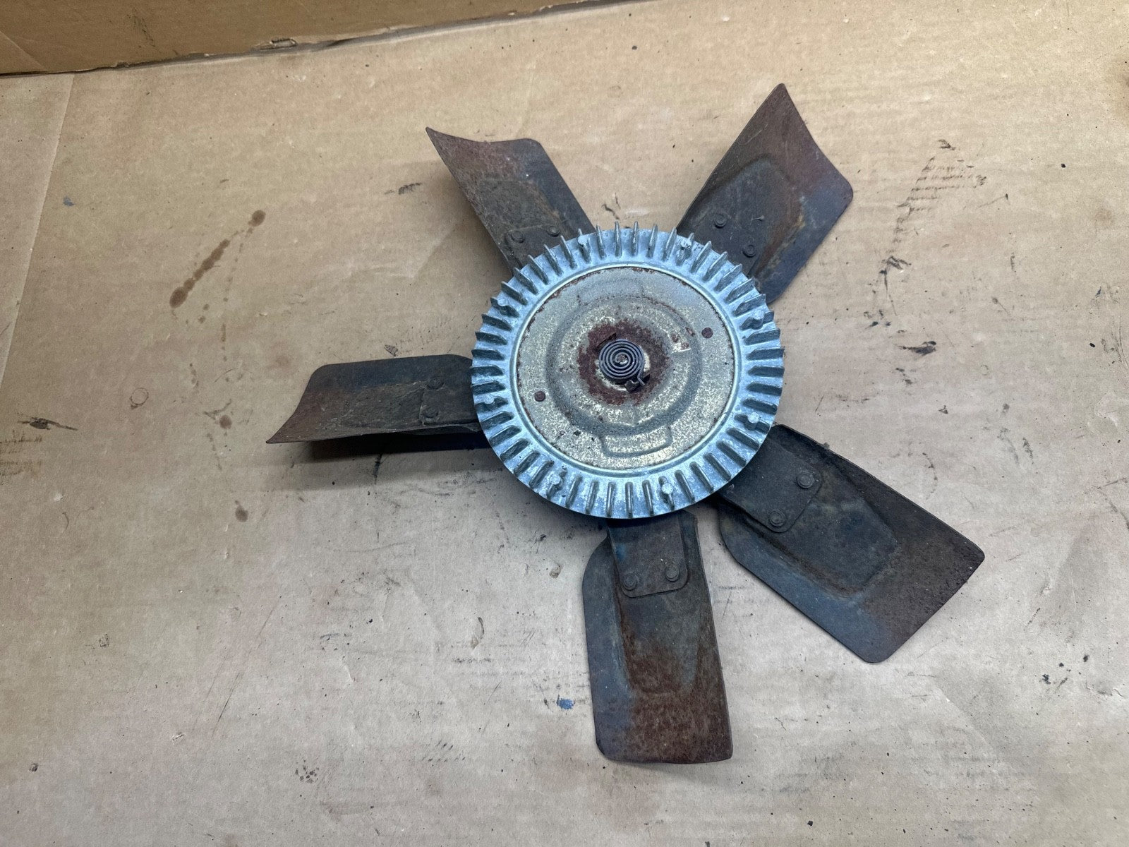 91-99 YJ TJ Jeep Wrangler 6 CYL 4.0 Radiator Cooling FAN BLADE w/ CLUTCH Bolt On