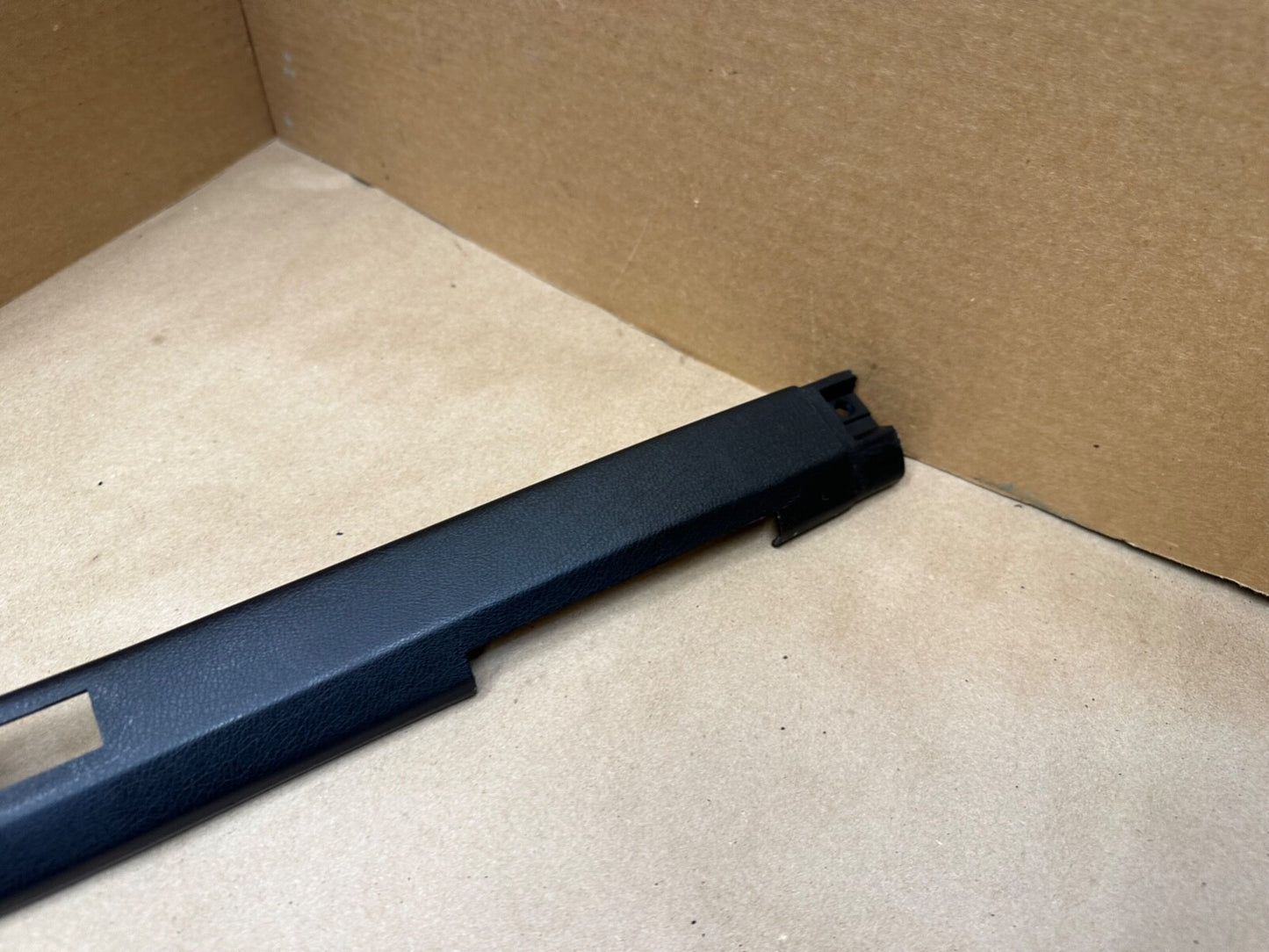 84-96 Jeep Cherokee XJ Passenger A-B Pillar Interior Trim Windshield BLACK RARE 
