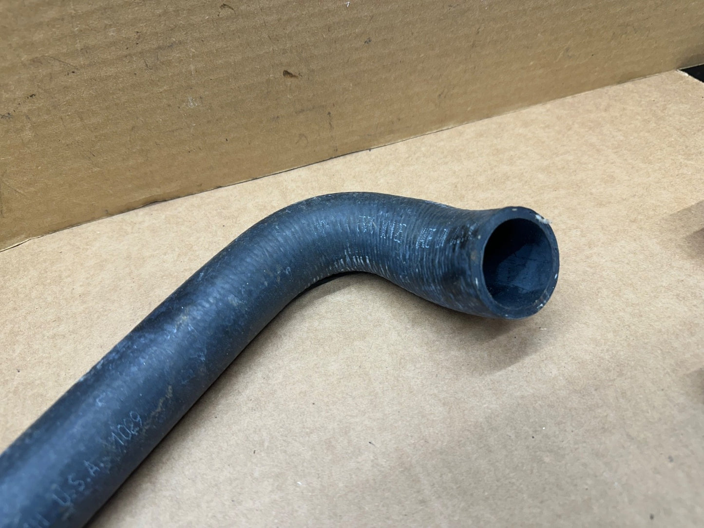 Gates 22281 Premium Molded Coolant Hose For 97-02 Jeep TJ Wrangler 4.0L 6 cylind