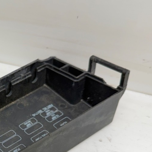 Jeep Wrangler YJ 91-95 Under Hood Fuse Block Relay Panel Cover OEM 56017145