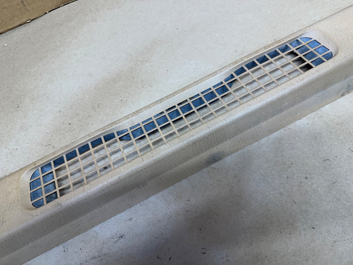 97-06 Jeep Wrangler TJ Dash Cowl Vent Trim Bezel Defrost OEM Tan Factory Beige