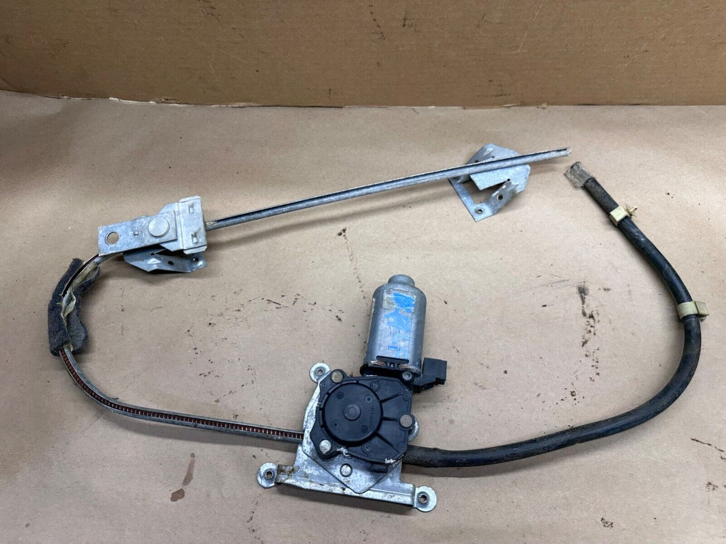 91-96 Jeep Cherokee XJ Front Left Door Electric Window Regulator LF OEM Power