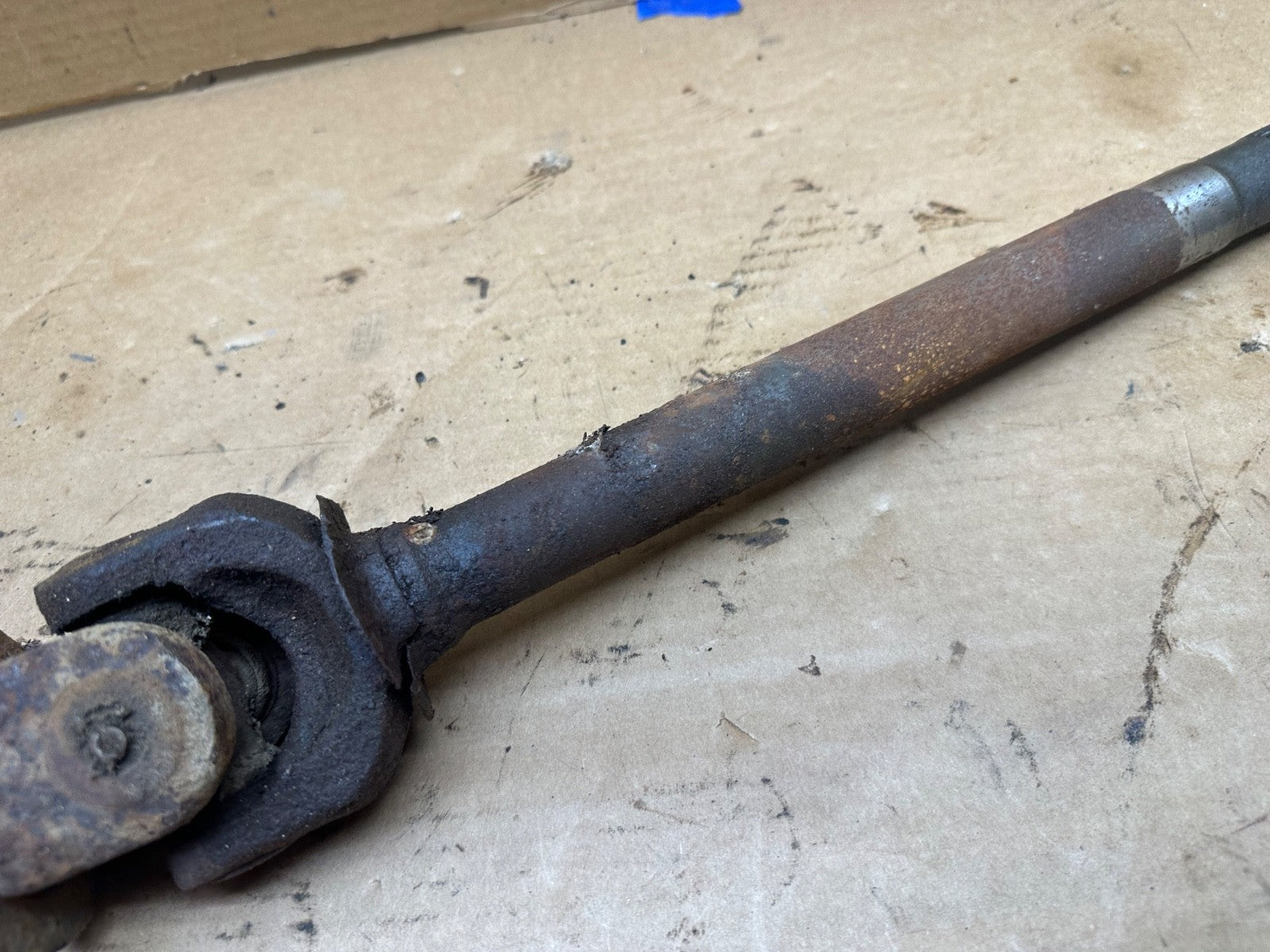 82-86 Jeep CJ 5 7 8 Dana 30 Wide Track Passenger Side Axle Shaft Track SHORT RF