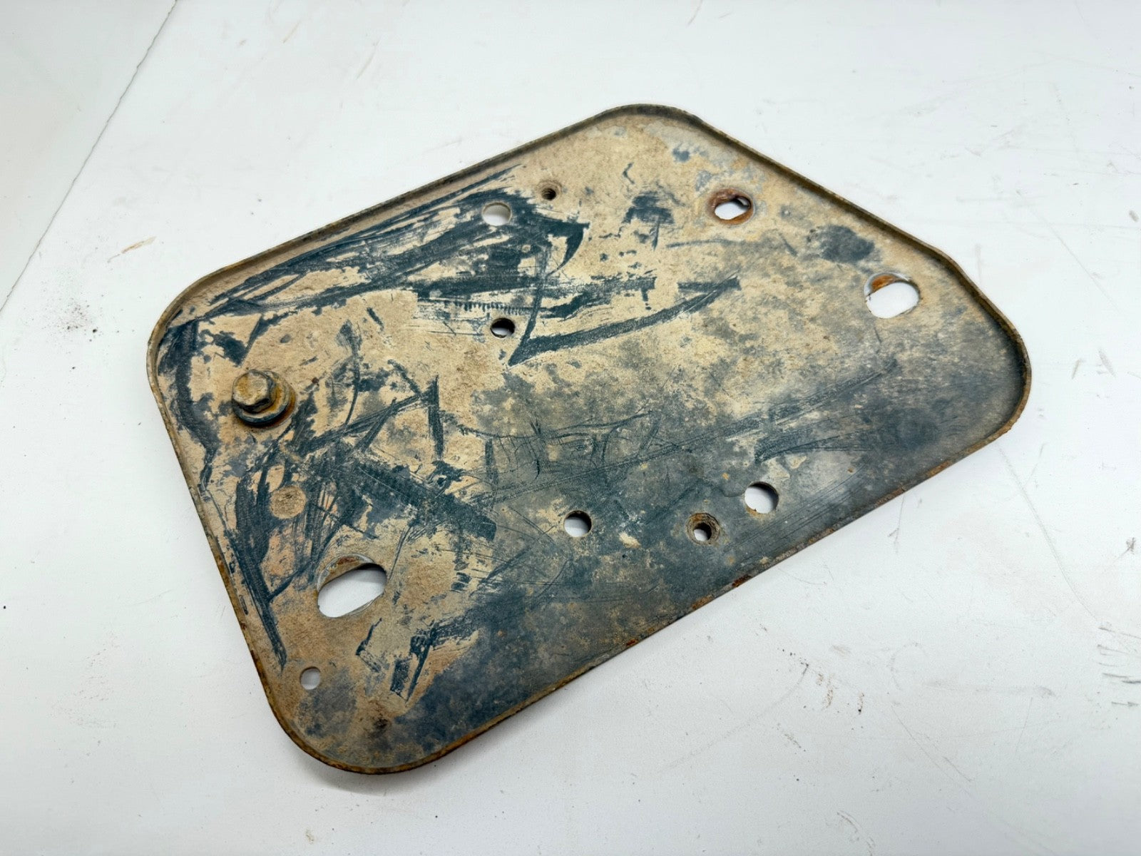 Jeep Wrangler TJ Fender Tray ABS Mount Support Plate Driver Side 97-06 OEM