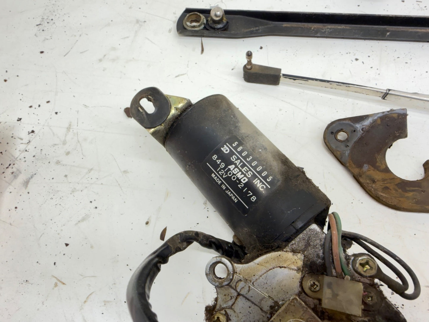 Jeep Wrangler YJ 87-95 Wiper Transmission Linkage Pivot Nut Motor Assembly Rod