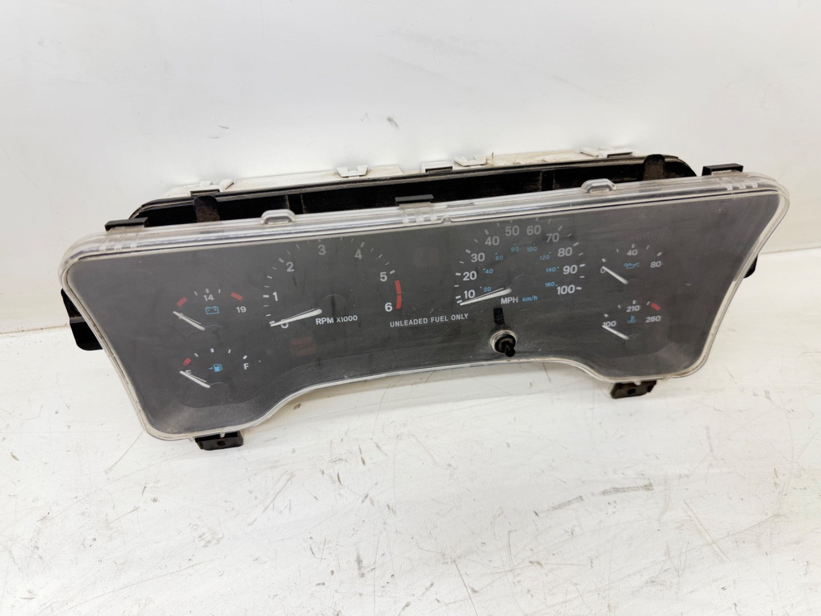 97-00 Jeep Wrangler TJ SPEEDOMETER CLUSTER Gauge Speedo Gauge Instrument Tach XJ