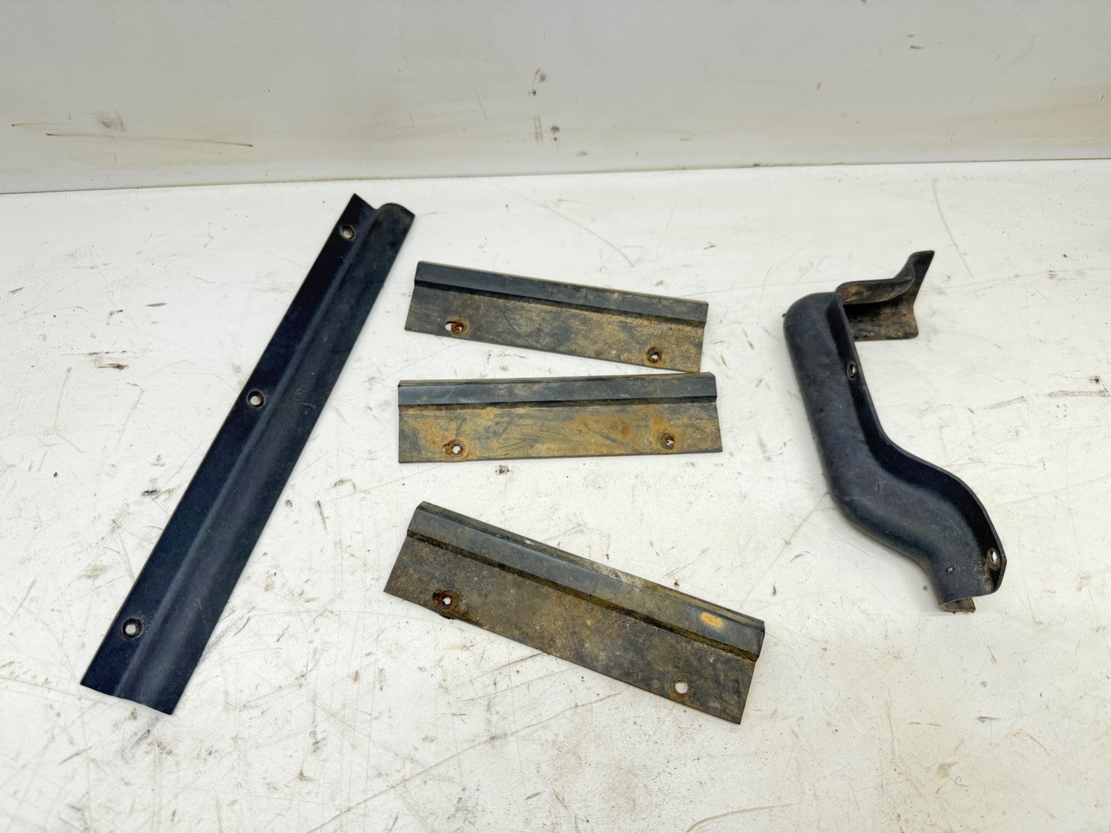 87-95 Jeep Wrangler YJ OEM Body Wire Wiring Harness Covers Guard Rear Plastic OE