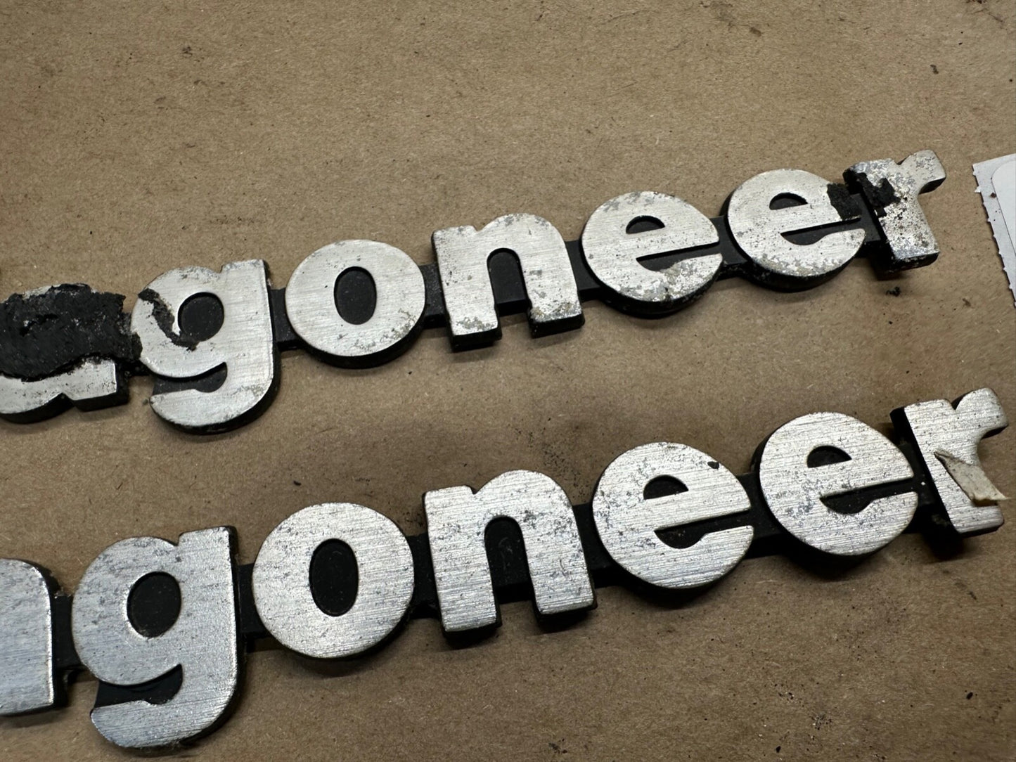 74-86 Jeep Grand Wagoneer LH or RH Fender Emblem Badge FSJ SJ Metal Left Right