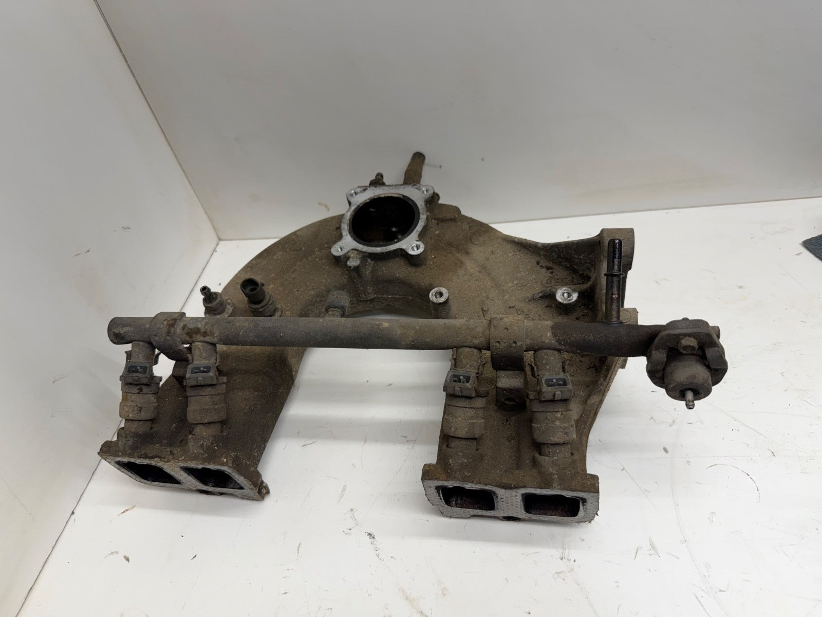 97-02 Jeep TJ Wrangler 2.5 Intake Manifold w/ Fuel Rail & Injectors 53010244 OEM