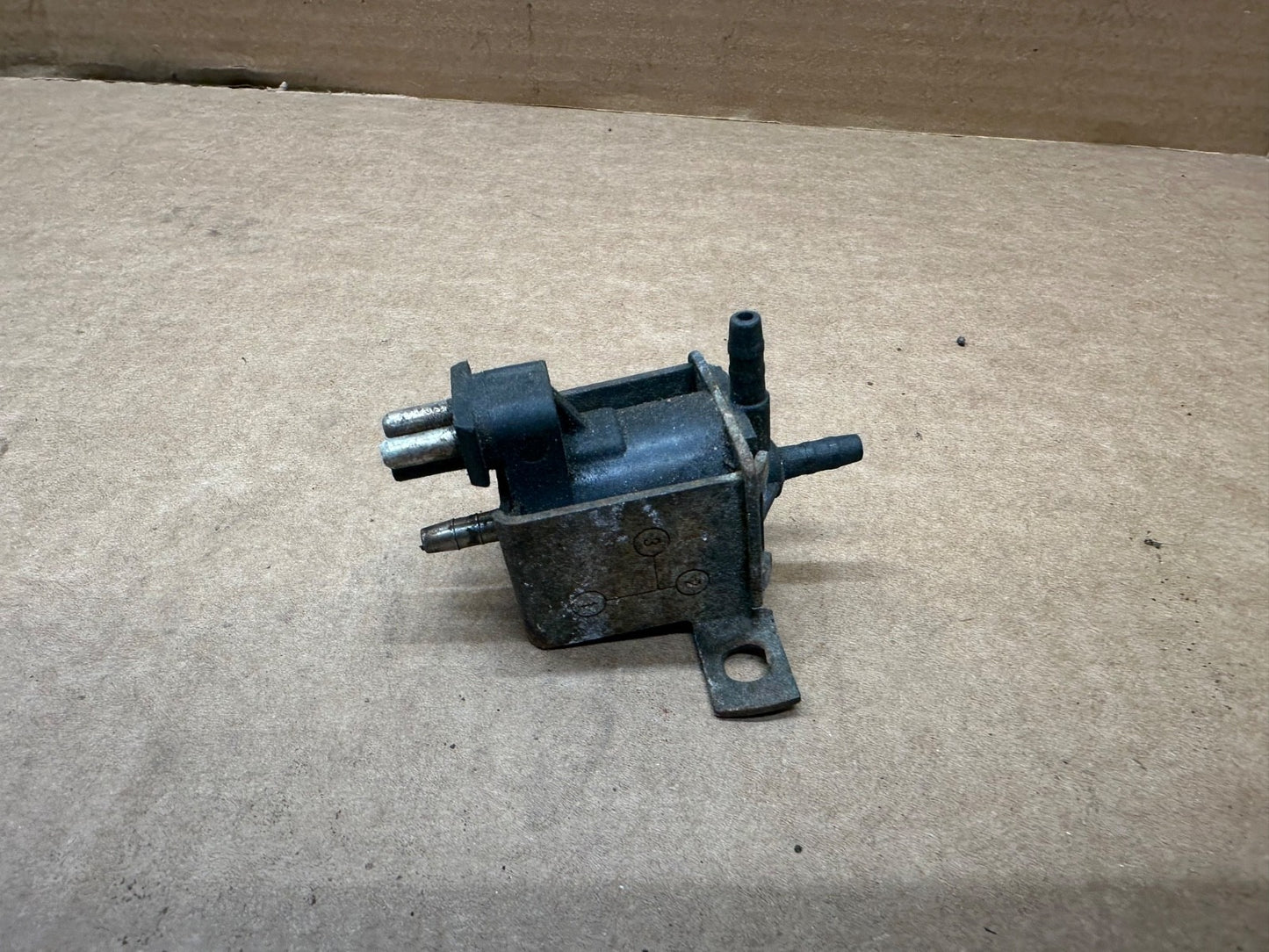 om617 shut off Change Over Valve Mercedes-Benz 220S 280SE 300E 300D 190E