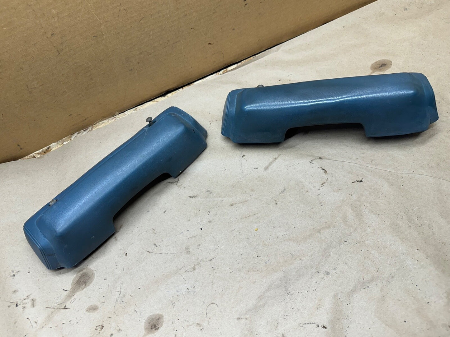 Jeep J Truck Cherokee SJ FSJ 75-80 Blue Front Interior Door Handle Arm Rest Pair