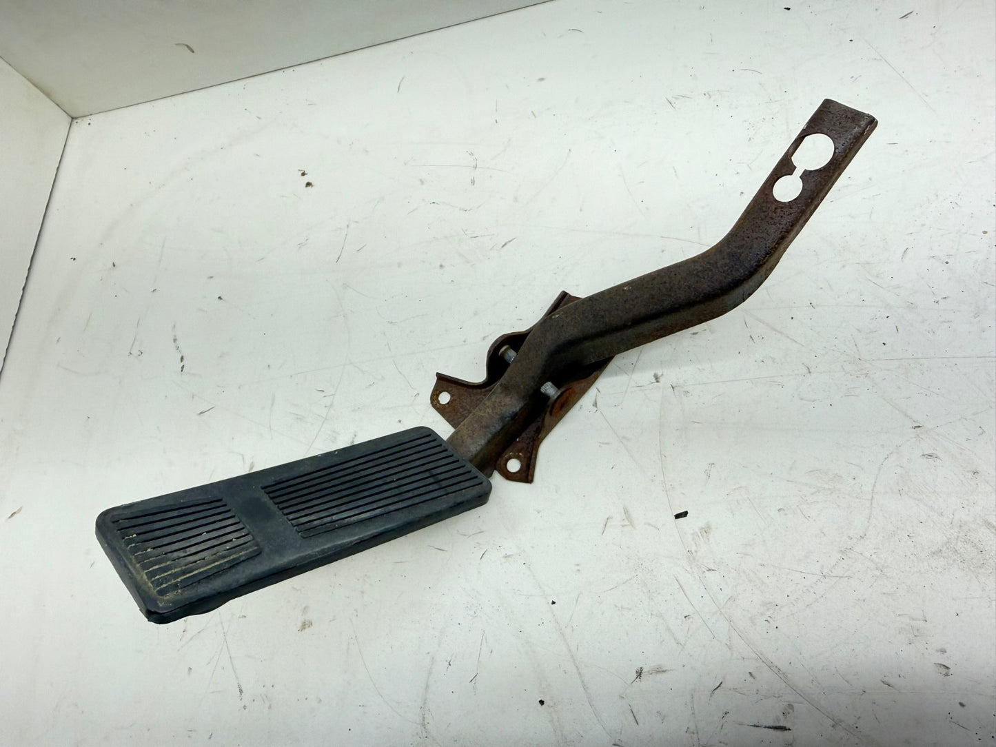 Jeep Wrangler YJ 87-95 Accelerator Gas Fuel Pedal Throttle Petal Spring OEM OE