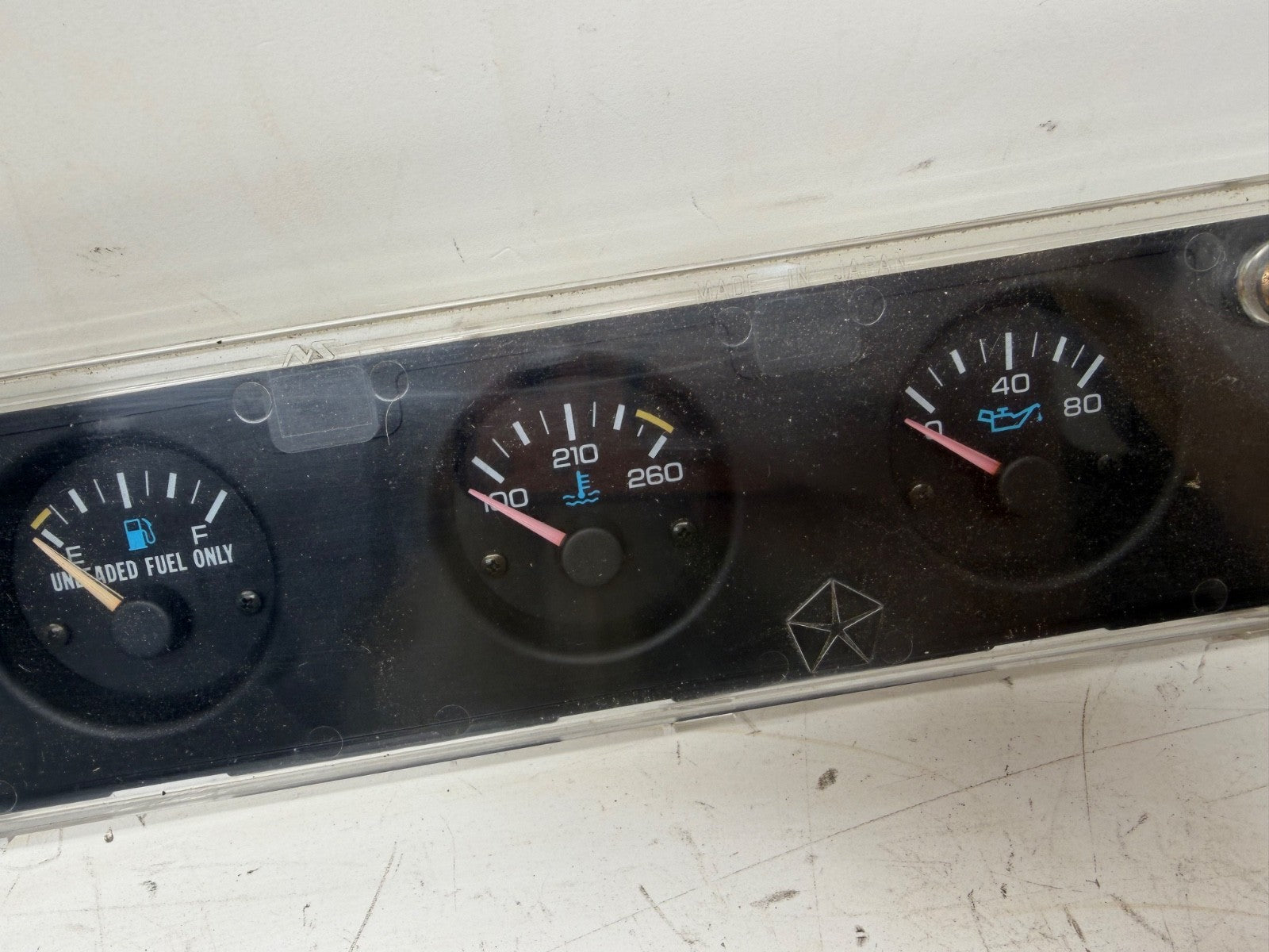Jeep Wrangler YJ 92-1995 Dash Instrument Center Gauge Cluster Temp Oil Volt Gas