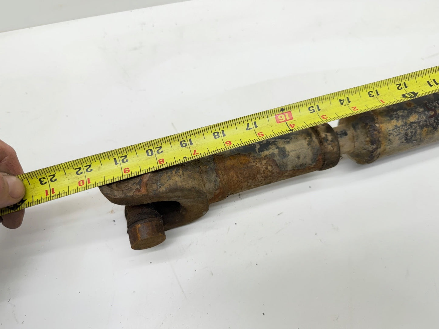 80-86 JEEP CJ7 T4 T5 SR4 6 8 cyl REAR DRIVESHAFT 21"-24" 4.2L Back Factory CJ 7