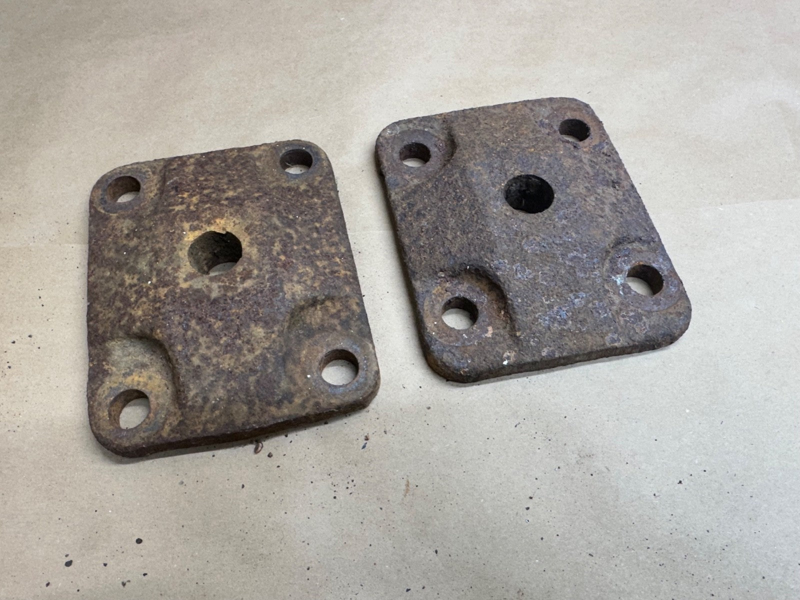 Jeep Dana 44 Rear Axle U Bolt Leaf Spring Plates Plate Cherokee Grand Wagoneer