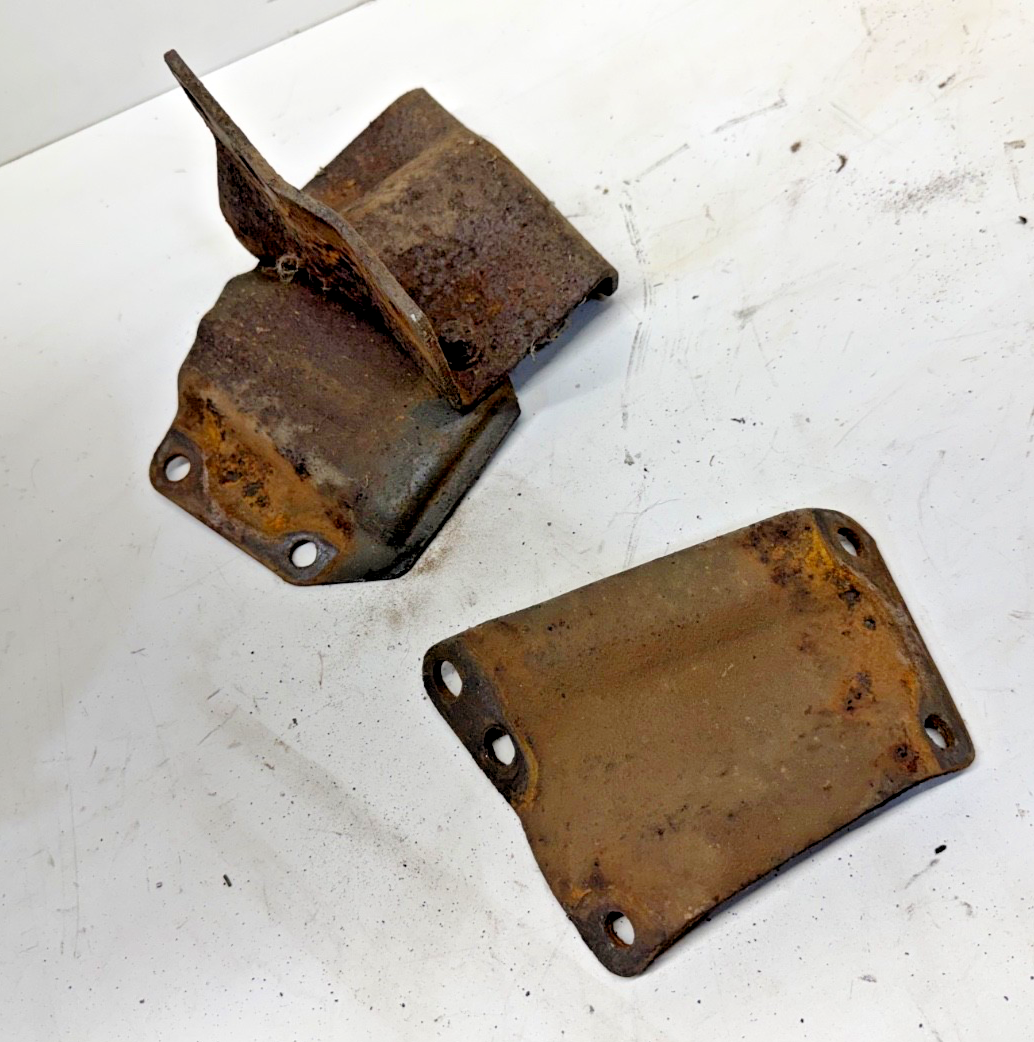 JEEP CJ5 CJ7 CJ8 72-86 Manual Steering Box BRACKETS ONLY CJ 5 7 8 BRACKET OEM
