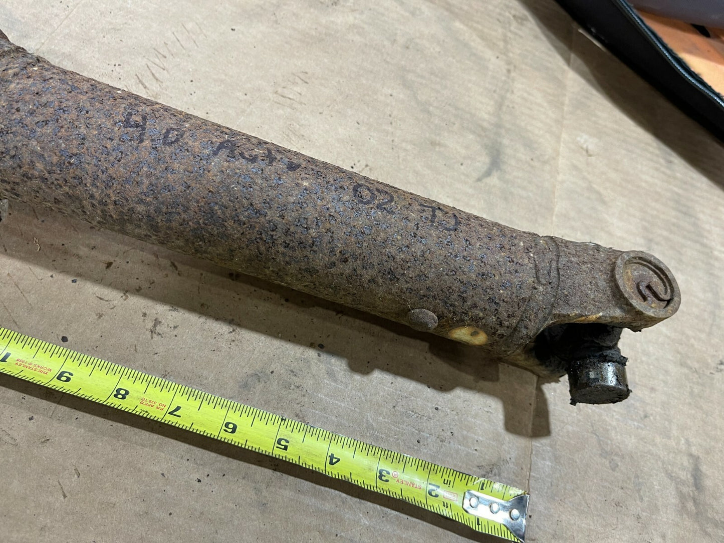 97-04 Jeep Wrangler TJ 4.0L 6-Cylinder Automatic Rear Driveshaft 13.5" inch