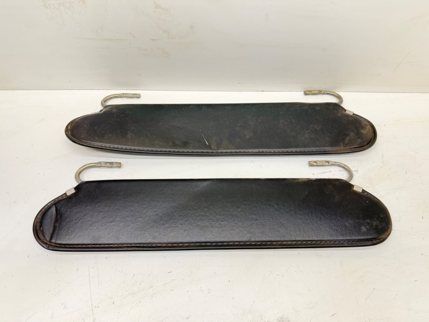Jeep CJ CJ5 CJ7 CJ8 76-86 OEM Driver Passenger Sun Visors Visor Pair Factory OE