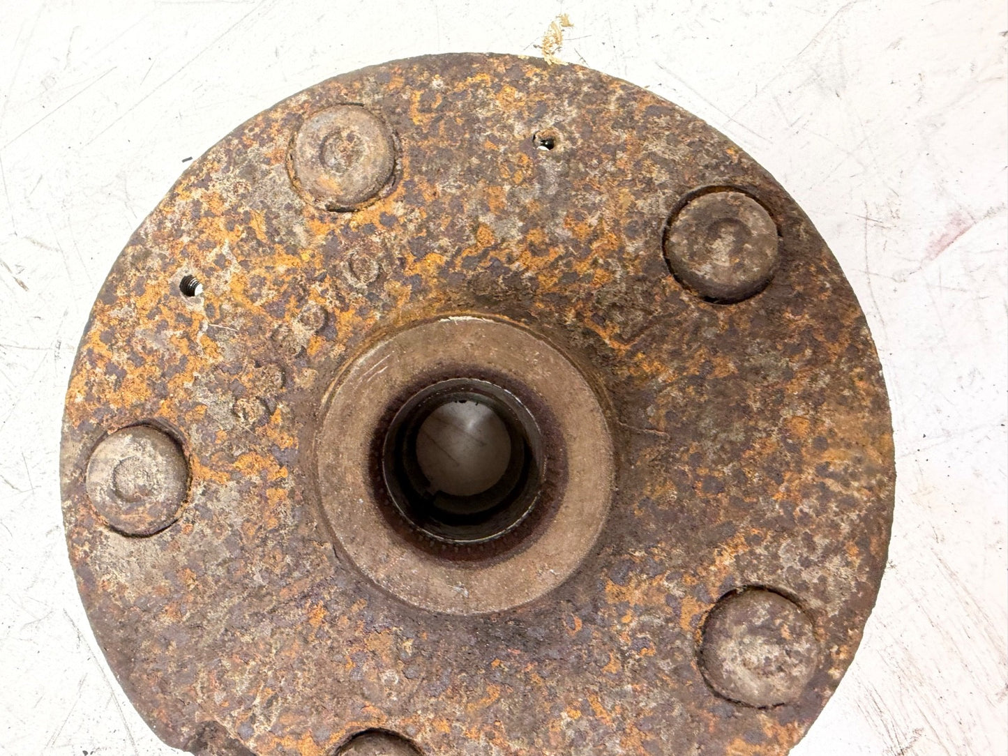 8133730 AMC 20 Wheel Hub 5 Bolt for Jeep CJ5 CJ7 76-86 Flange Axle Shaft OEM