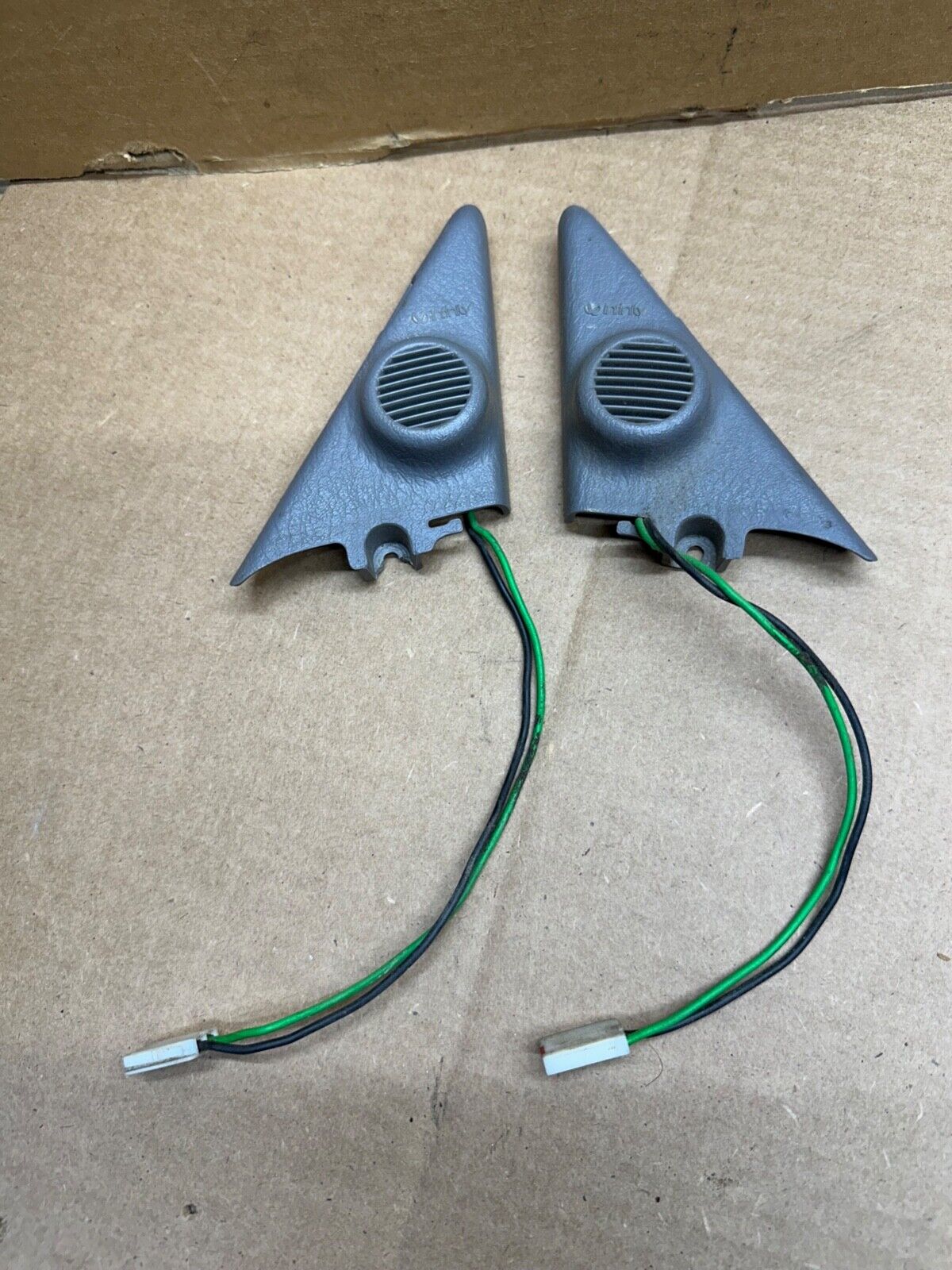 97-01 Jeep Cherokee XJ Pair Of Infinity Tweeter Speakers OEM Gray Grey Factory