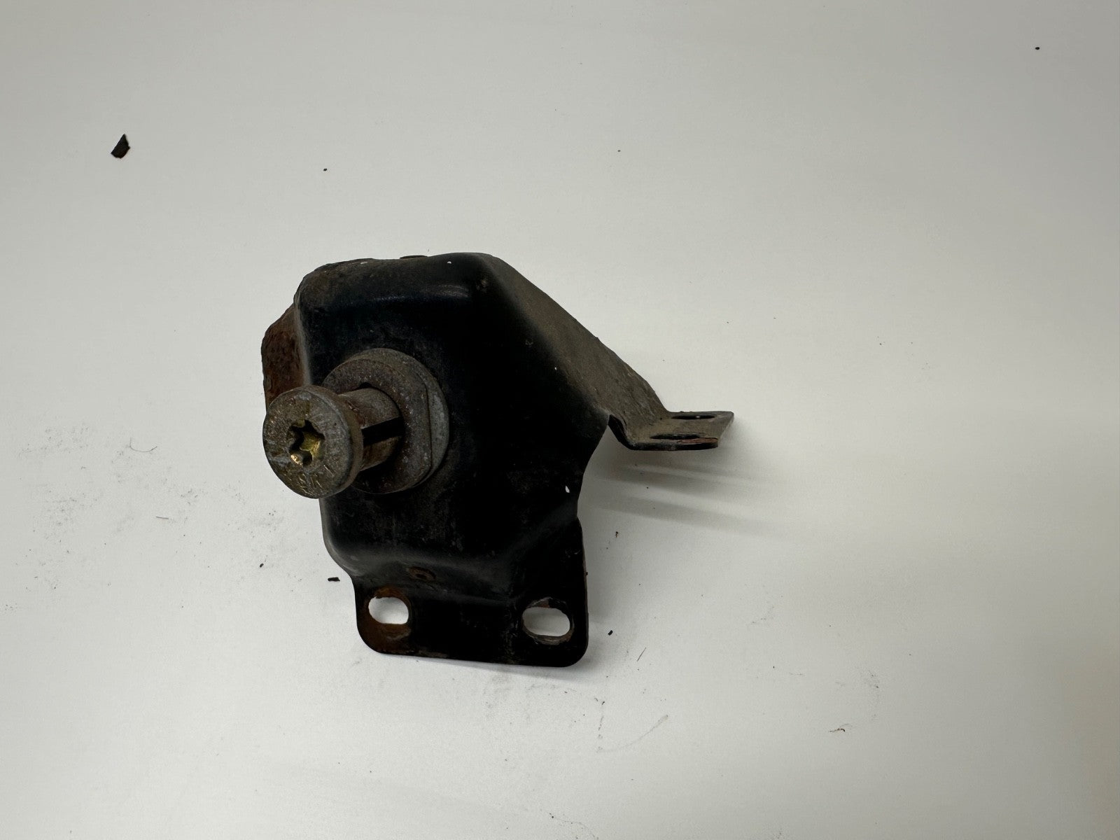 Jeep Wrangler YJ 87-95 Tail Gate Tailgate Rear Latch Striker Pin Catch Back Door
