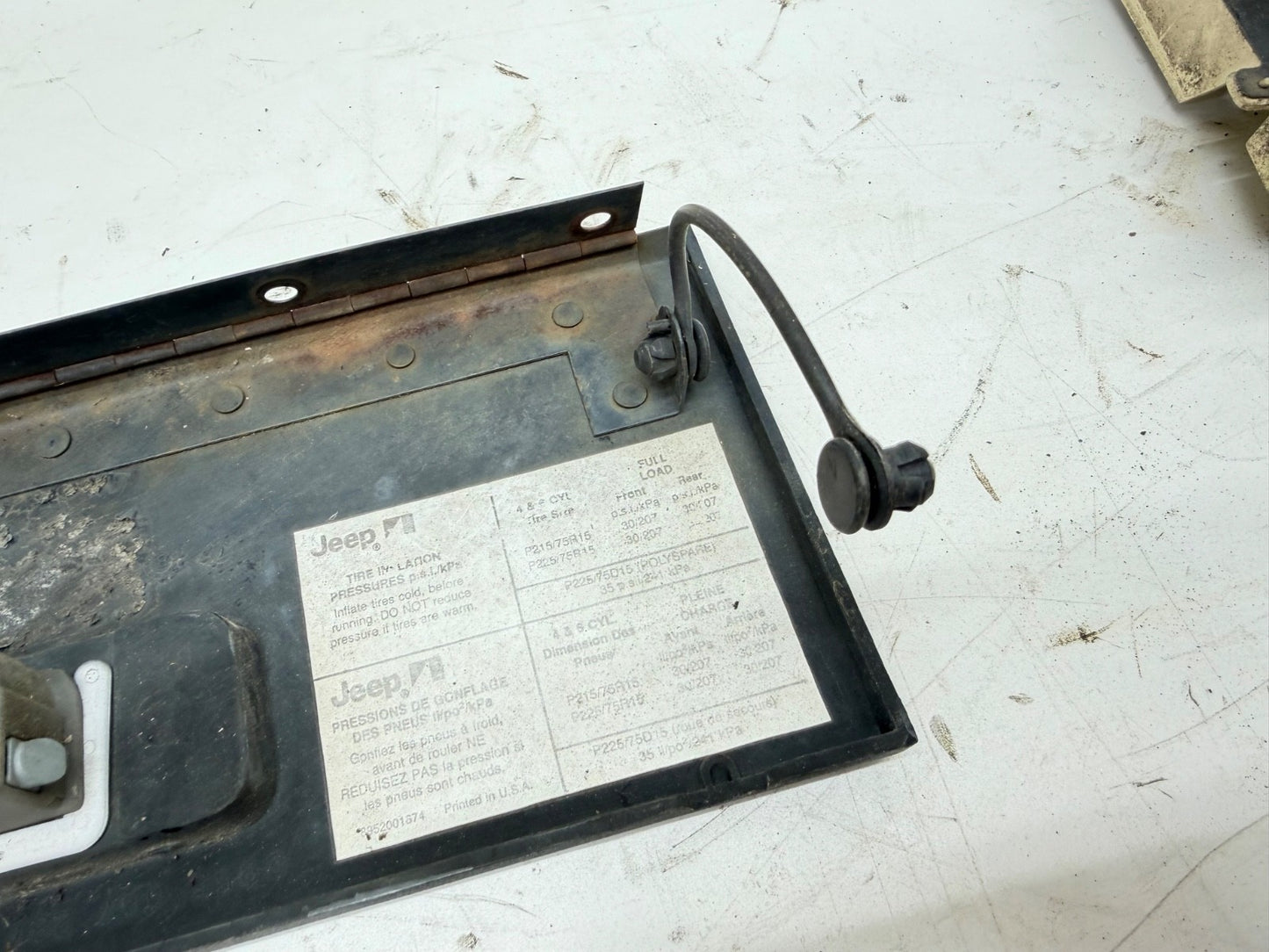 Jeep Wrangler YJ 87-95 OEM Black Glove Box Glovebox Door Factory OEM Latch Hinge