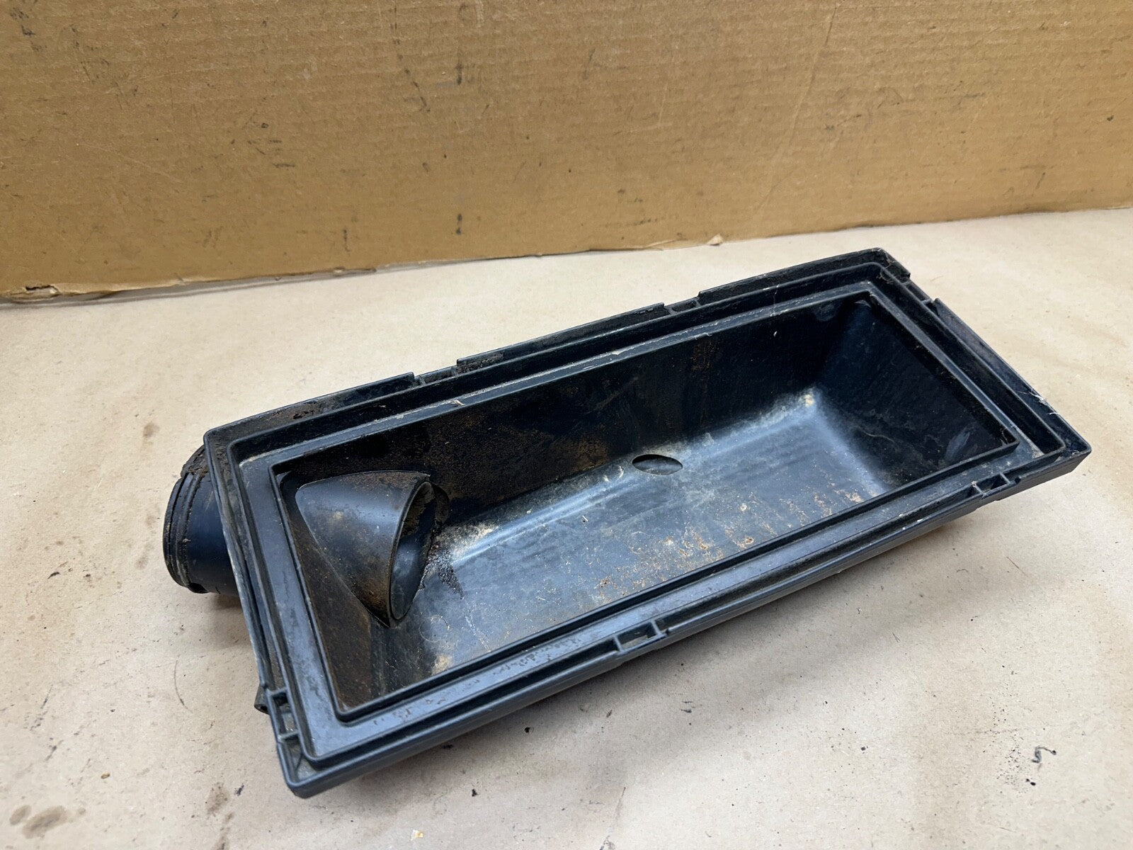 91-95 Jeep Wrangler YJ LID ONLY for Air Box 4.0L 2.5L Air Cleaner Housing OEM