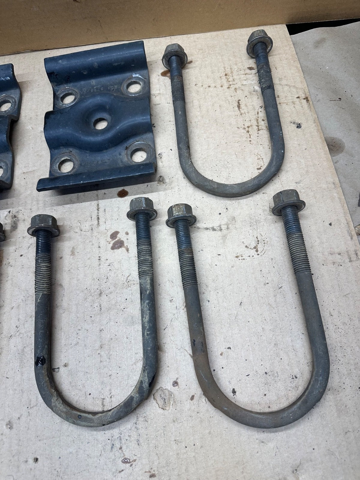 08-24 Ford Rear Leaf Spring U-Bolt Mount Plate F2UZ-5798-A E 150 250 350 Set OEM