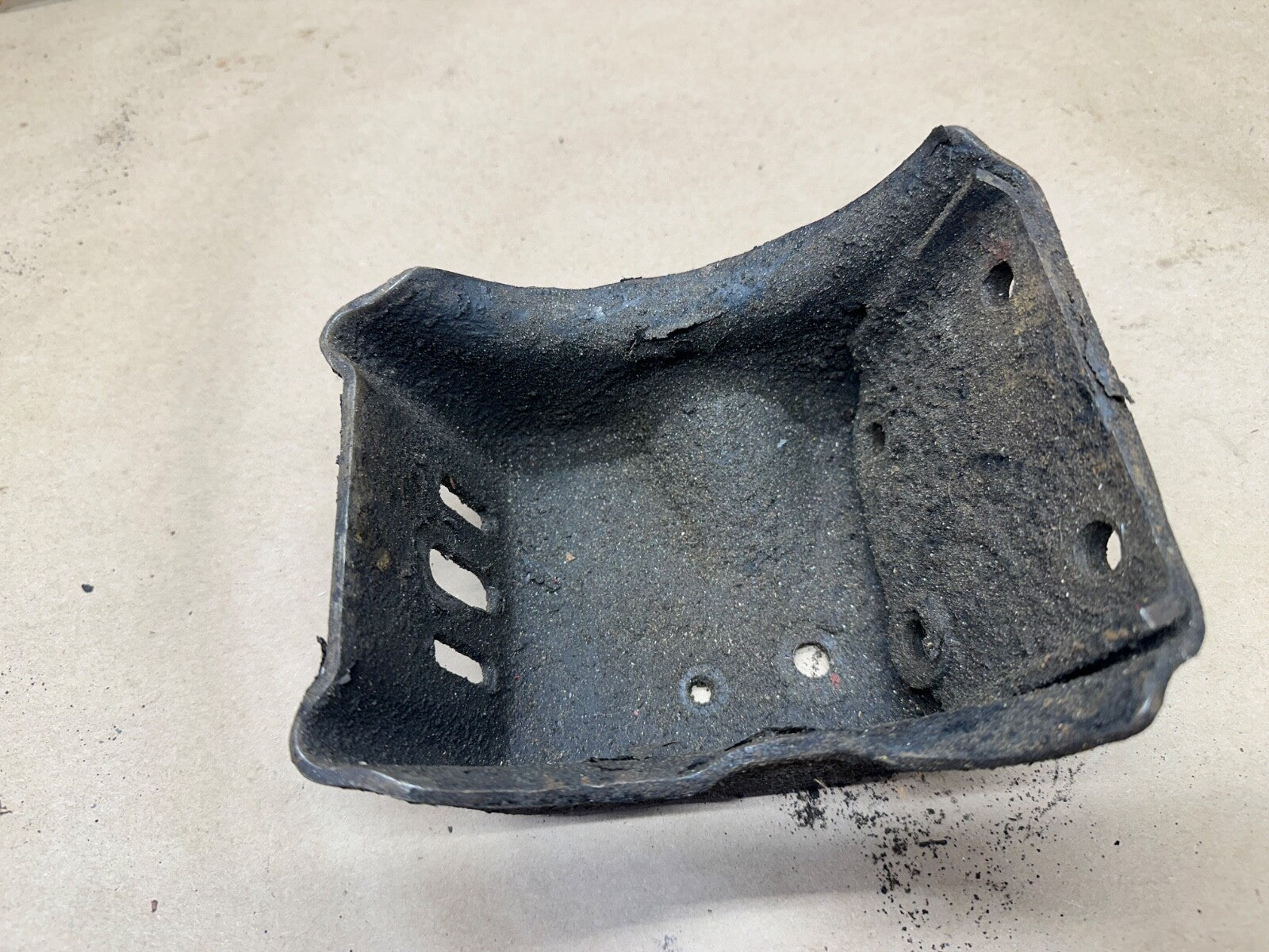 4.2L AMC 258 3 Slot Frame Motor Mount Bracket CJ5 CJ7 Left Side OE 4.2 Engine