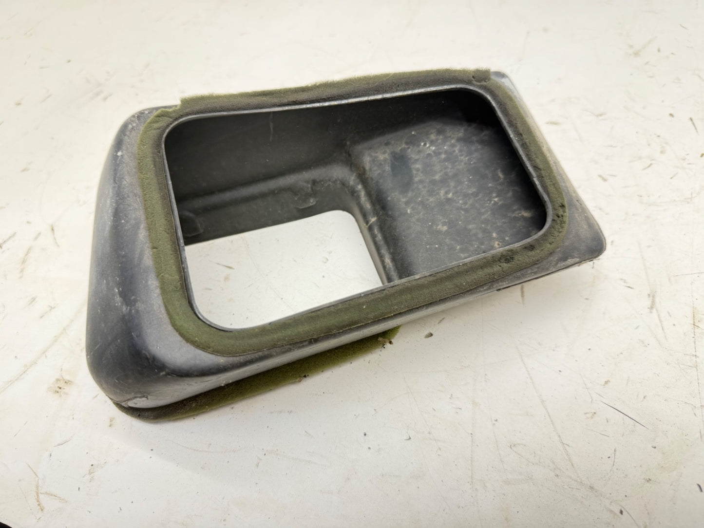 97-99 Jeep TJ Wrangler HVAC Air Duct Hood Cowl Heater Box OEM 97 98 99 Vent