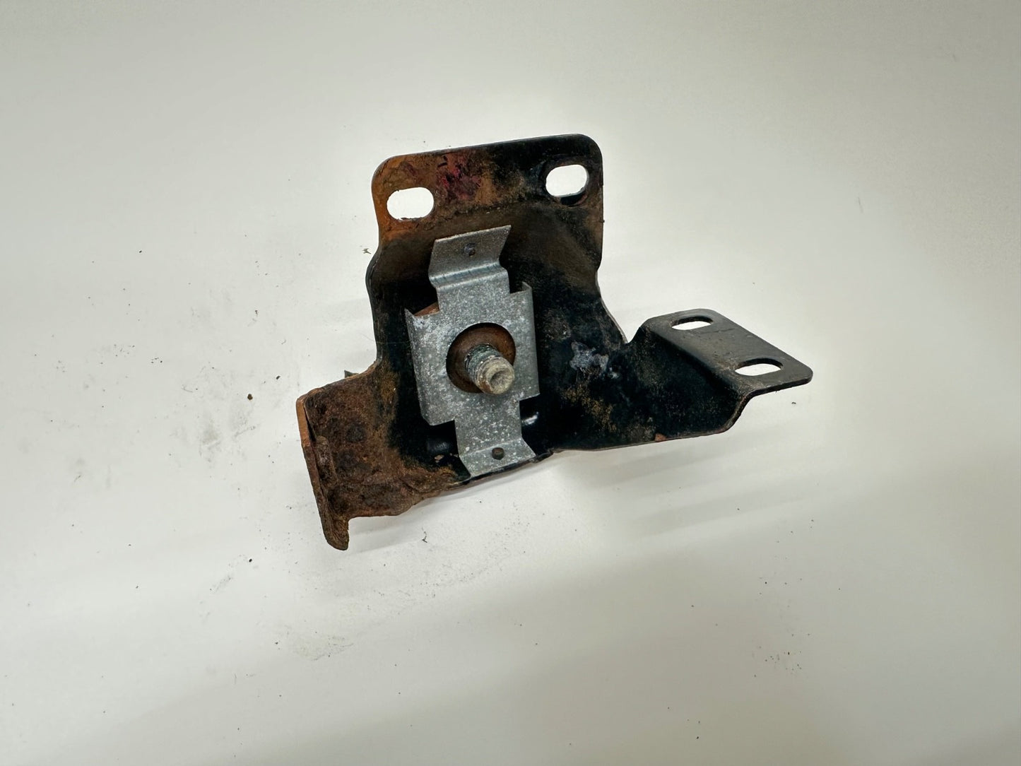 Jeep Wrangler YJ 87-95 Tail Gate Tailgate Rear Latch Striker Pin Catch Back Door