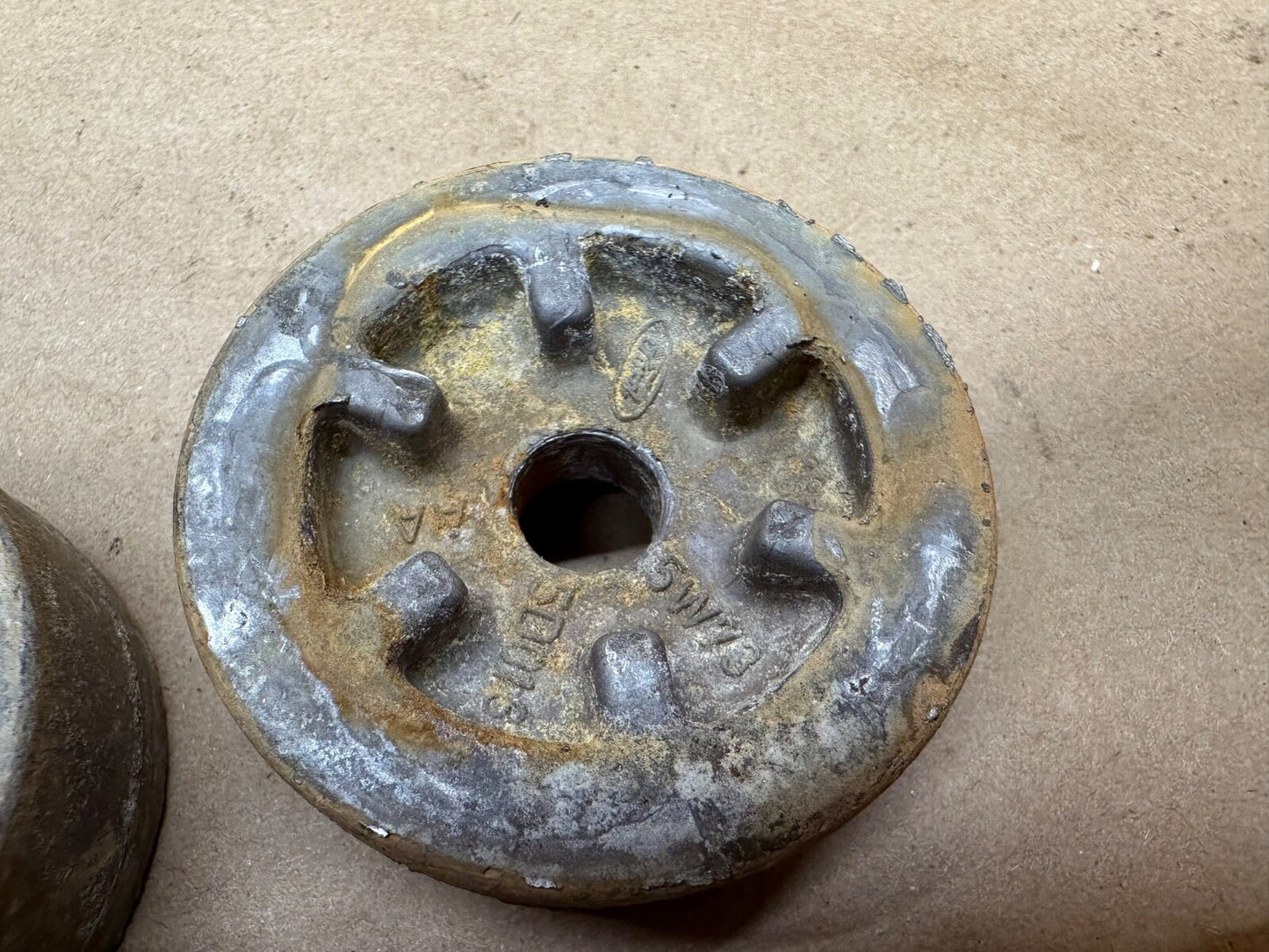 Ford Lower Mount Shim 5W7Z-5D018-AA or 5W7Z-5D018-AA Spacer 05-11 Body Pair OEM