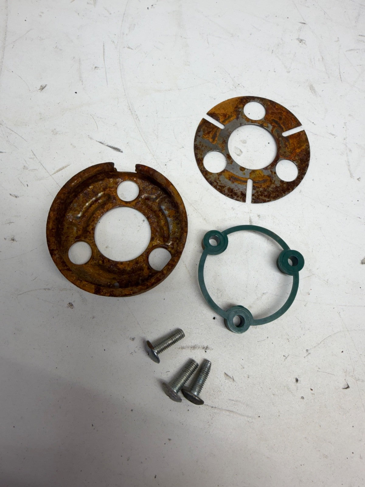 87-95 Jeep Wrangler YJ Cherokee XJ Tan Steering Wheel Horn Cap Button Hardware