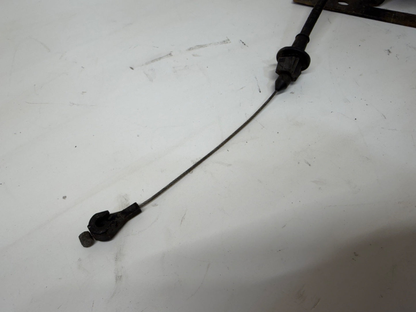 91-96 Jeep Cherokee XJ Cruise Control Servo Cable Bracket 53007958 Pod Actuator