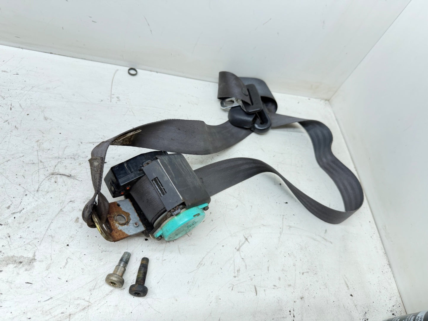 Jeep Wrangler TJ 97-02 Front Driver Left Seat Belt Dark Grey Seat Belt Retractor