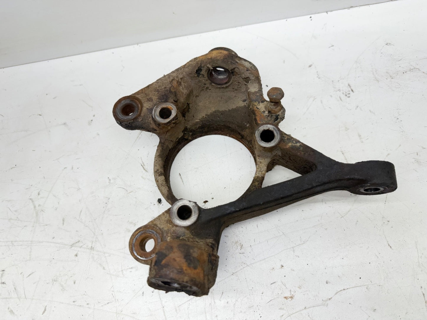 Jeep Wrangler YJ 87-89 Dana 30 Front Axle Passenger Spindle Steering Knuckle OEM