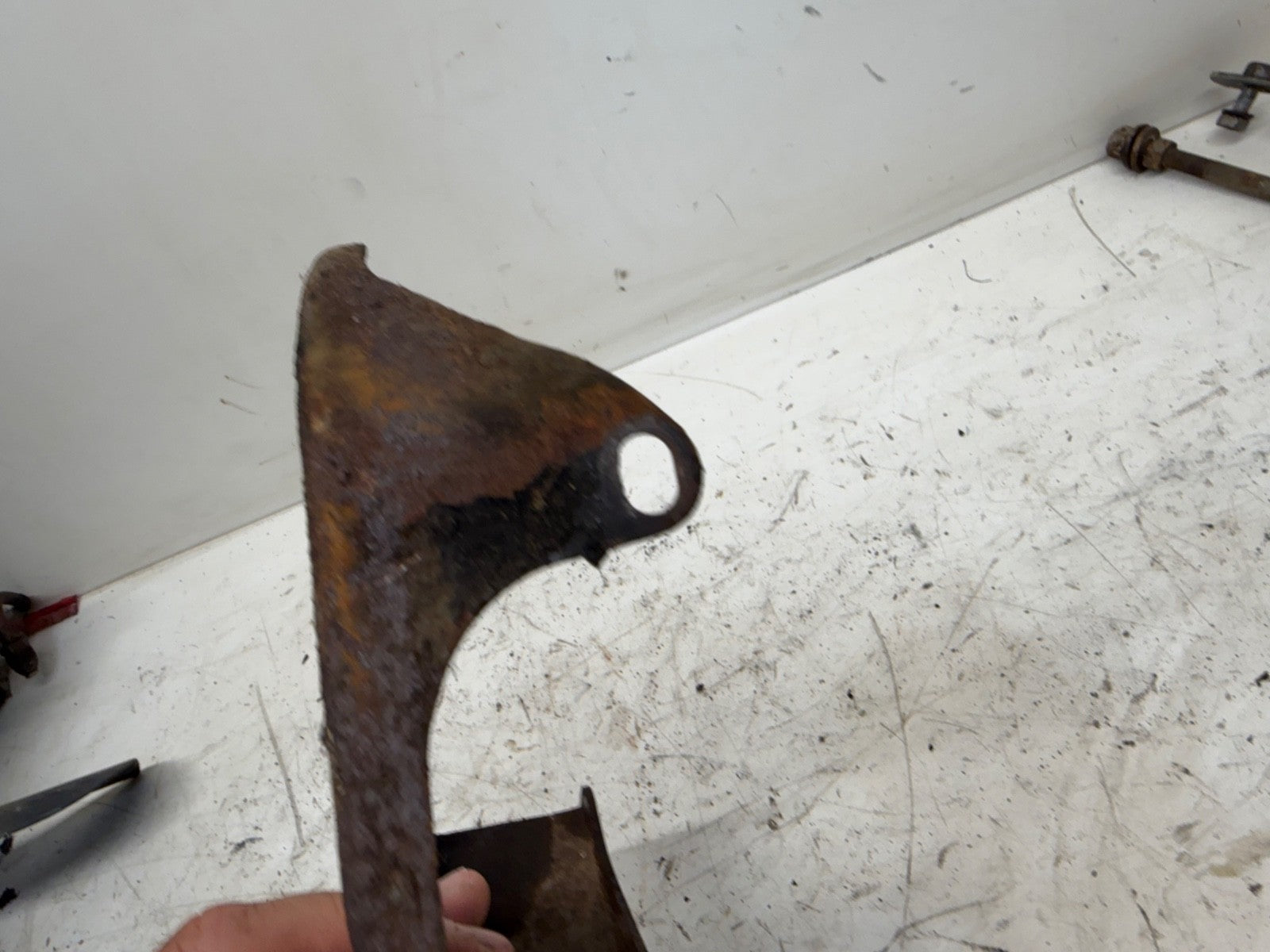 Jeep Wrangler YJ CJ 76-90 OEM 4.2L 2.5 Alternator Engine Mounting Bracket Mount