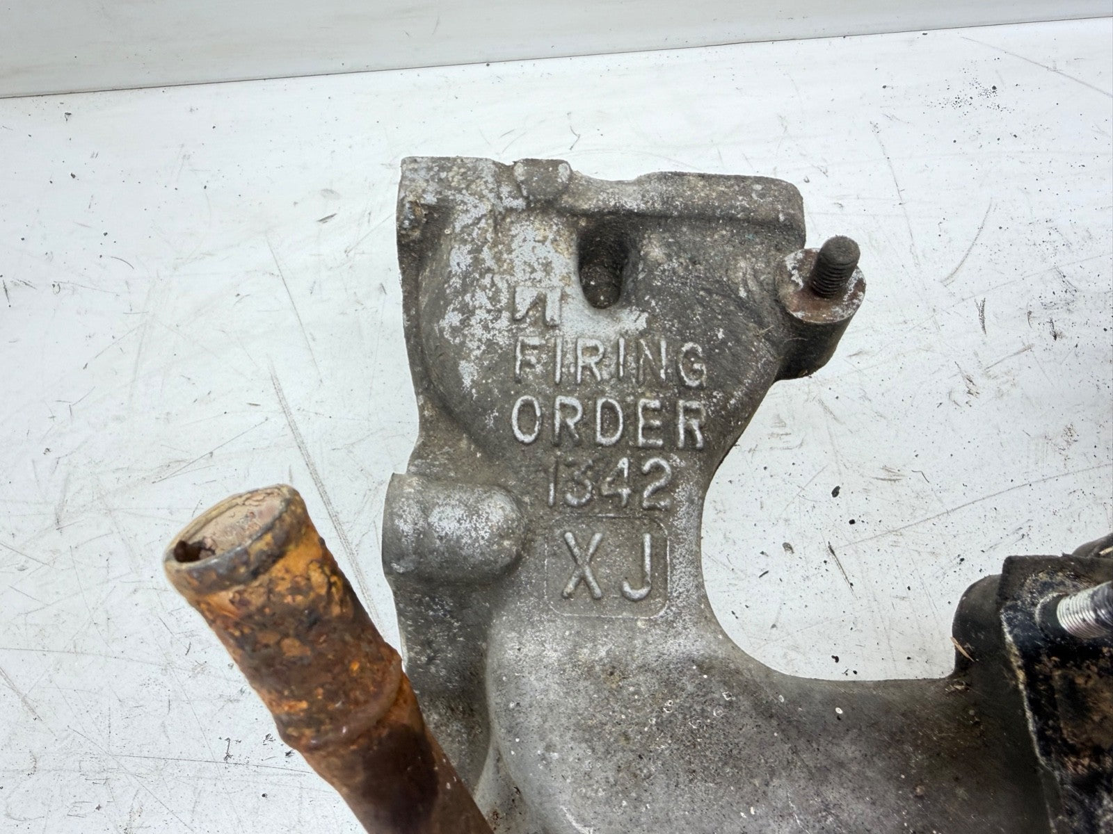 Jeep Wrangler YJ Cherokee XJ 84-90 TBI Throttle Body Intake Manifold 2.5L