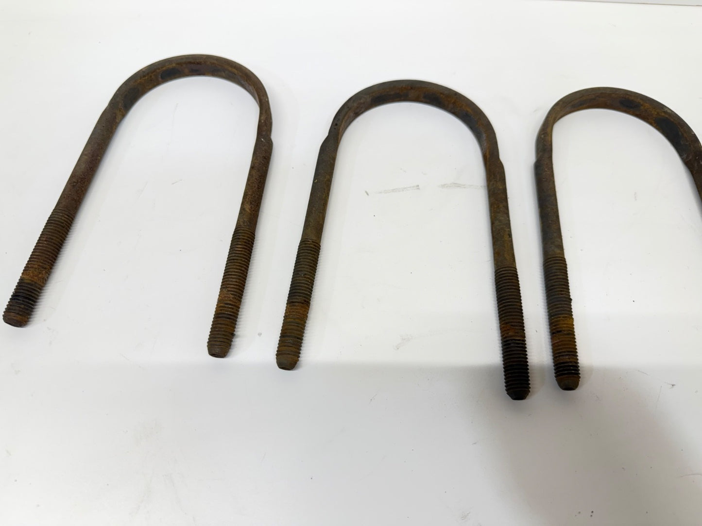 USED OEM 96-01 Ford Explorer 8.8 Axle U bolts Bolt U-Bolts Axle Mount Factory OE