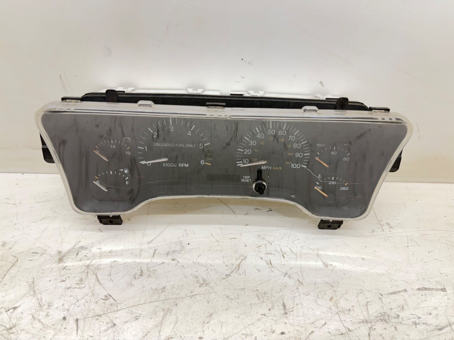 97-01 Jeep Cherokee XJ SPEEDOMETER CLUSTER Gauge Speedo Gauge Instrument Tach TJ