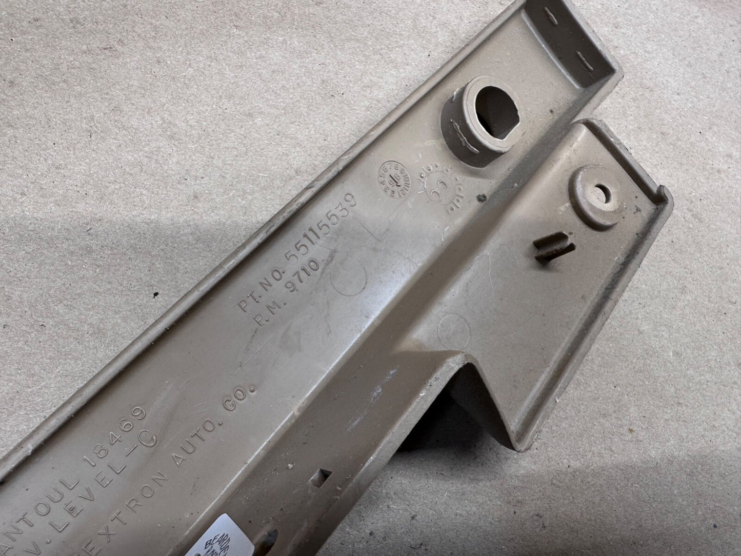 97-06 Jeep TJ Wrangler OEM Passenger Dash Grab Handle TRIM Tan Right