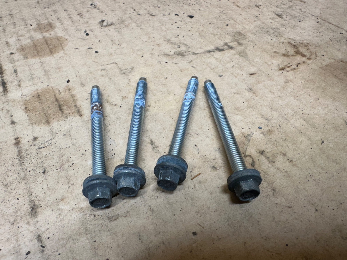 4.6 5.4L Throttle Body Mounting Bolts Fits 08-13 Ford E150 E250 E350 Bolt OEM